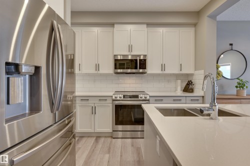 5158 Lark Crescent, Edmonton, AB 