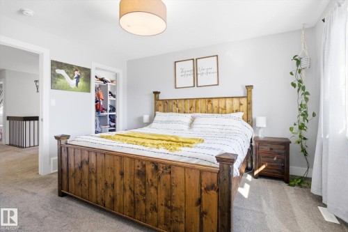 1815 Tanager Close, Edmonton, AB - Indoor Photo Showing Bedroom