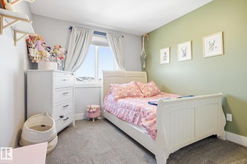 1815 Tanager Close, Edmonton, AB - Indoor Photo Showing Bedroom