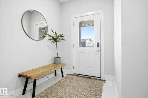 1815 Tanager Close, Edmonton, AB - Indoor Photo Showing Other Room