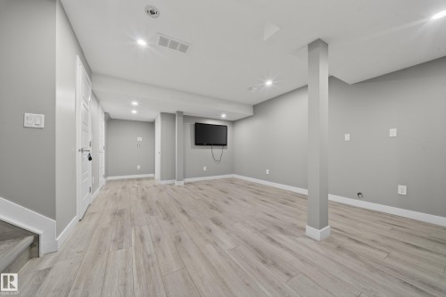 1234 Daniels Crescent, Edmonton, AB - Indoor