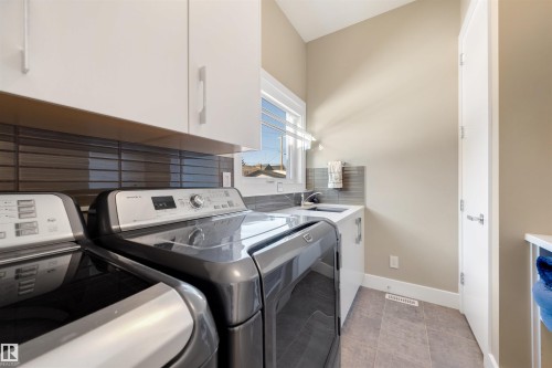 8408 118 Street, Edmonton, AB - Indoor Photo Showing Laundry Room