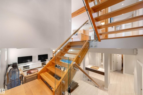 8408 118 Street, Edmonton, AB - Indoor Photo Showing Other Room