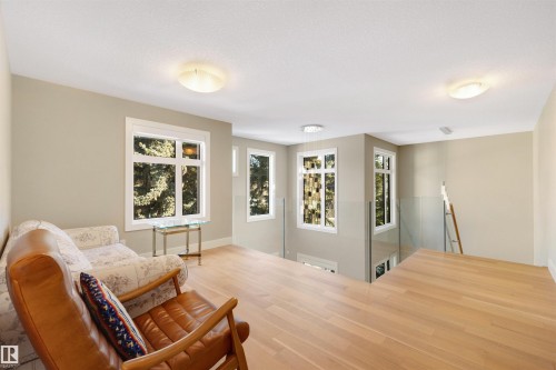 8408 118 Street, Edmonton, AB - Indoor Photo Showing Living Room