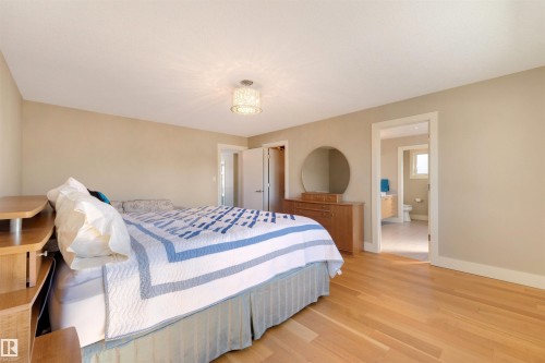 8408 118 Street, Edmonton, AB - Indoor Photo Showing Bedroom