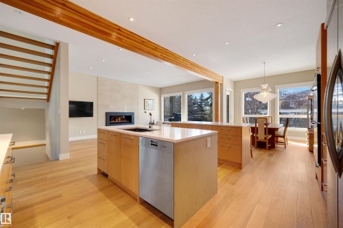 8408 118 Street, Edmonton, AB - Indoor Photo Showing Kitchen