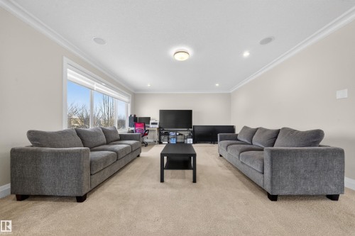 3 Shorewood Crescent, Leduc, AB - Indoor Photo Showing Living Room