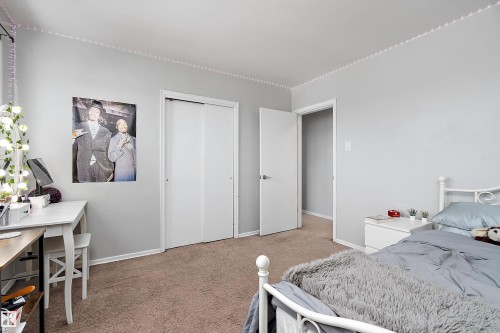 13315 96 Street, Edmonton, AB - Indoor Photo Showing Bedroom