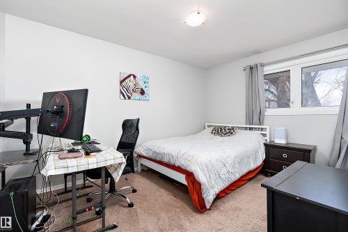 13315 96 Street, Edmonton, AB - Indoor Photo Showing Bedroom