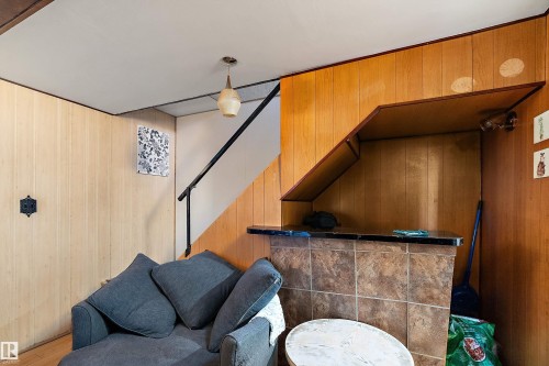 13315 96 Street, Edmonton, AB - Indoor