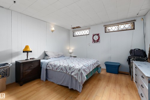 13315 96 Street, Edmonton, AB - Indoor Photo Showing Bedroom