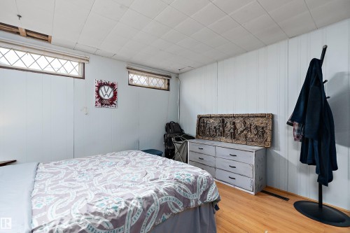 13315 96 Street, Edmonton, AB - Indoor Photo Showing Bedroom