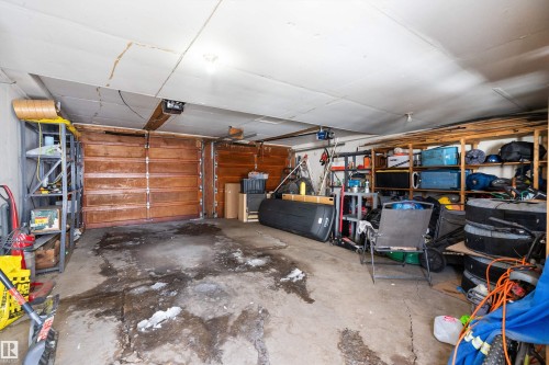 13315 96 Street, Edmonton, AB - Indoor Photo Showing Garage