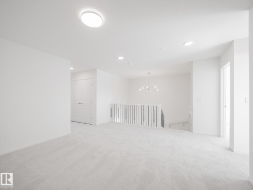 6957 176A Avenue, Edmonton, AB - Indoor Photo Showing Other Room