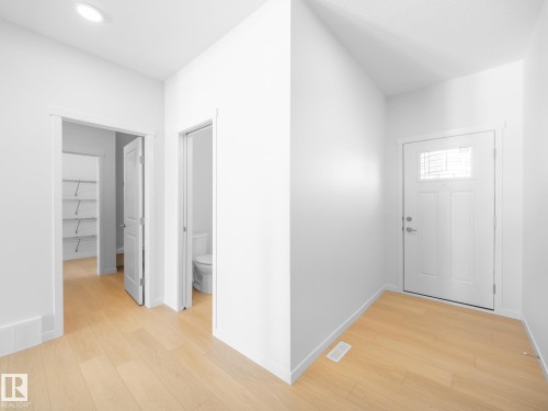 6957 176A Avenue, Edmonton, AB - Indoor Photo Showing Other Room