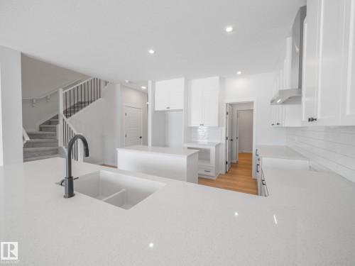 2524 211 Street, Edmonton, AB - Indoor Photo Showing Kitchen