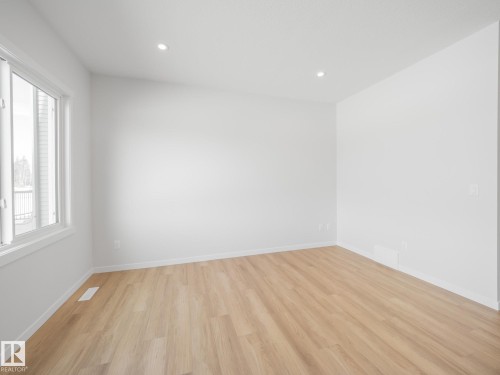2524 211 Street, Edmonton, AB - Indoor Photo Showing Other Room