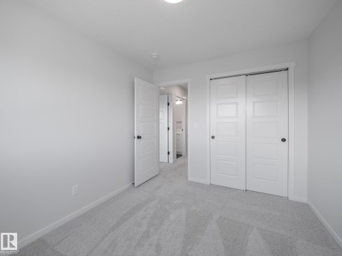 2524 211 Street, Edmonton, AB - Indoor Photo Showing Other Room