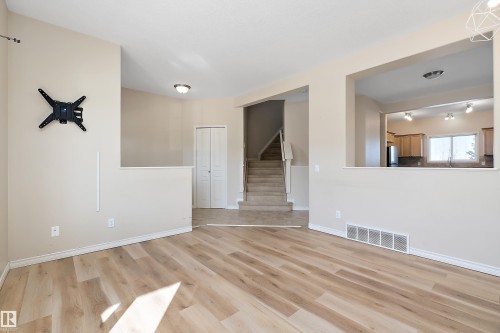 54 Birchglen Crescent, Leduc, AB - Indoor Photo Showing Other Room