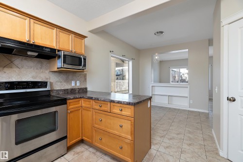 54 Birchglen Crescent, Leduc, AB - Indoor Photo Showing Kitchen
