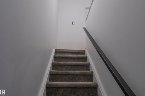 139 Lancaster Terrace, Edmonton, AB - Indoor Photo Showing Other Room