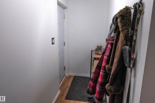 139 Lancaster Terrace, Edmonton, AB - Indoor With Storage