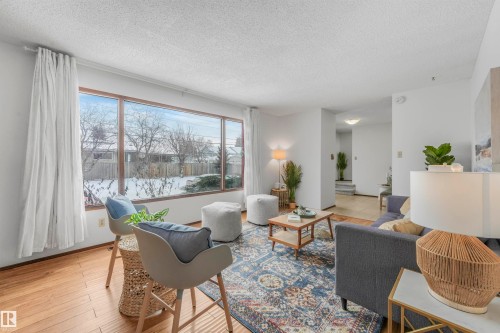 8016 73 Street, Edmonton, AB - Indoor Photo Showing Living Room