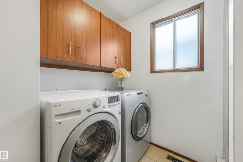 8016 73 Street, Edmonton, AB - Indoor Photo Showing Laundry Room