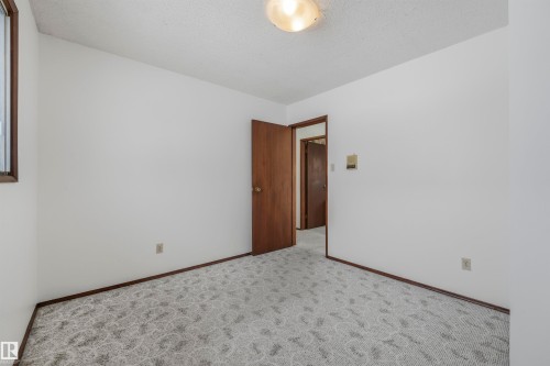 8016 73 Street, Edmonton, AB - Indoor Photo Showing Other Room