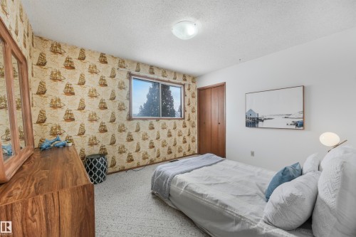 8016 73 Street, Edmonton, AB - Indoor Photo Showing Bedroom