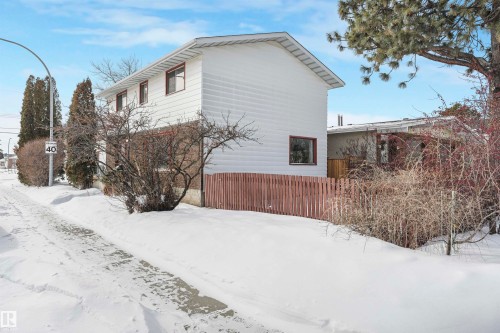 8016 73 Street, Edmonton, AB - Outdoor