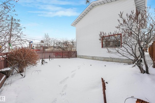 8016 73 Street, Edmonton, AB - Outdoor