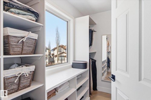 5521 Stevens Crescent, Edmonton, AB - Indoor