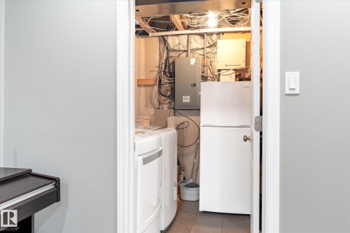 5521 Stevens Crescent, Edmonton, AB - Indoor Photo Showing Basement
