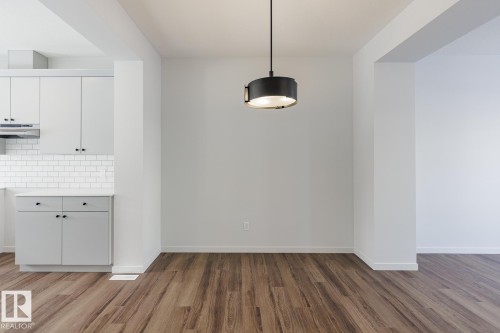 6237 175A Avenue, Edmonton, AB - Indoor Photo Showing Other Room