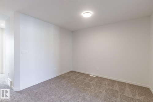 6237 175A Avenue, Edmonton, AB - Indoor Photo Showing Other Room