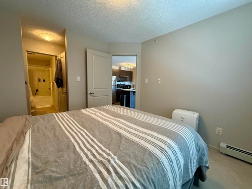 405 142 Ebbers Boulevard, Edmonton, AB - Indoor Photo Showing Bedroom