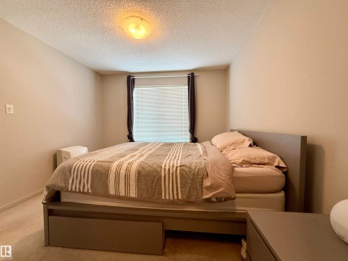 405 142 Ebbers Boulevard, Edmonton, AB - Indoor Photo Showing Bedroom