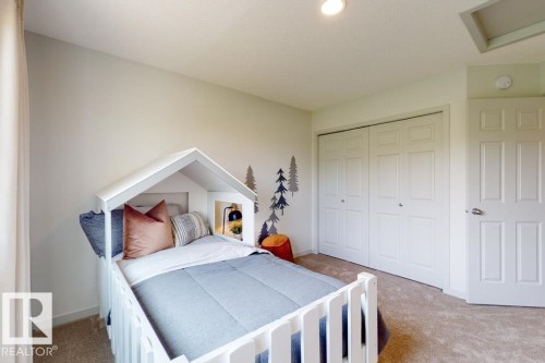 8636 183 Avenue, Edmonton, AB - Indoor Photo Showing Bedroom