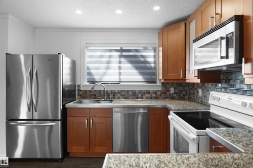 113 Habitat Crescent, Edmonton, AB - Indoor Photo Showing Kitchen With Double Sink