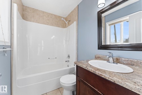 12713 116 Street, Edmonton, AB - Indoor Photo Showing Bathroom