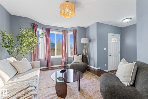 12713 116 Street, Edmonton, AB - Indoor Photo Showing Living Room