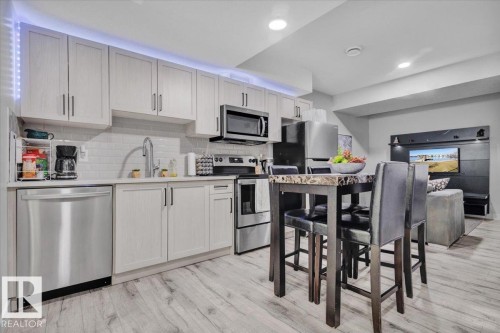 3024 200 Street, Edmonton, AB - Indoor Photo Showing Kitchen