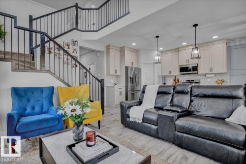 3024 200 Street, Edmonton, AB - Indoor Photo Showing Living Room