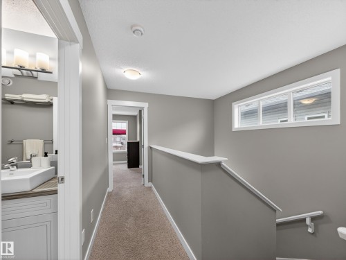 728 Secord Boulevard, Edmonton, AB - Indoor Photo Showing Other Room