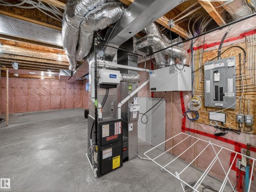 728 Secord Boulevard, Edmonton, AB - Indoor Photo Showing Basement