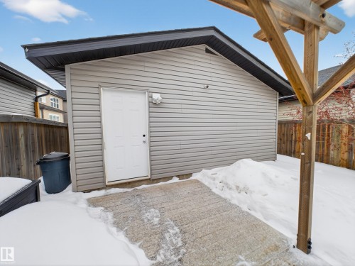 728 Secord Boulevard, Edmonton, AB - Outdoor With Exterior