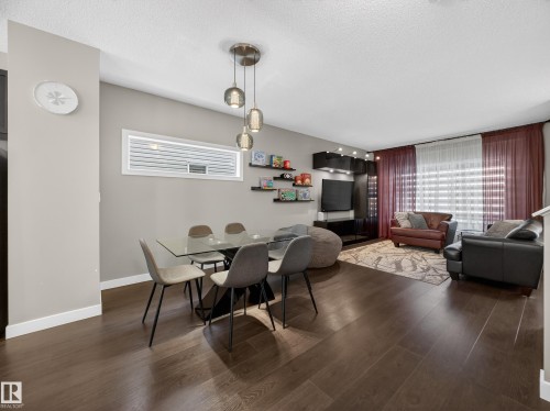 728 Secord Boulevard, Edmonton, AB - Indoor