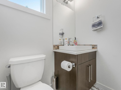 22522 98A Avenue, Edmonton, AB - Indoor Photo Showing Bathroom