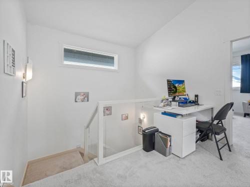 22522 98A Avenue, Edmonton, AB - Indoor